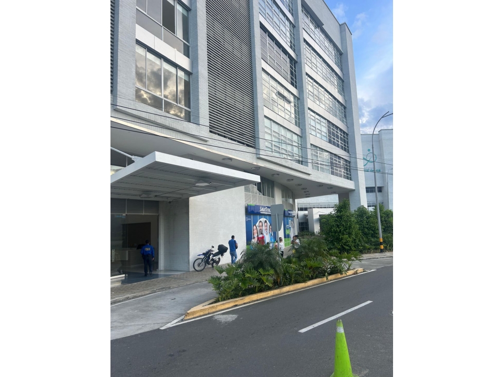 RENTA CONSULTORIO PEREIRA CLÍNICA CENTRAL DEL EJE