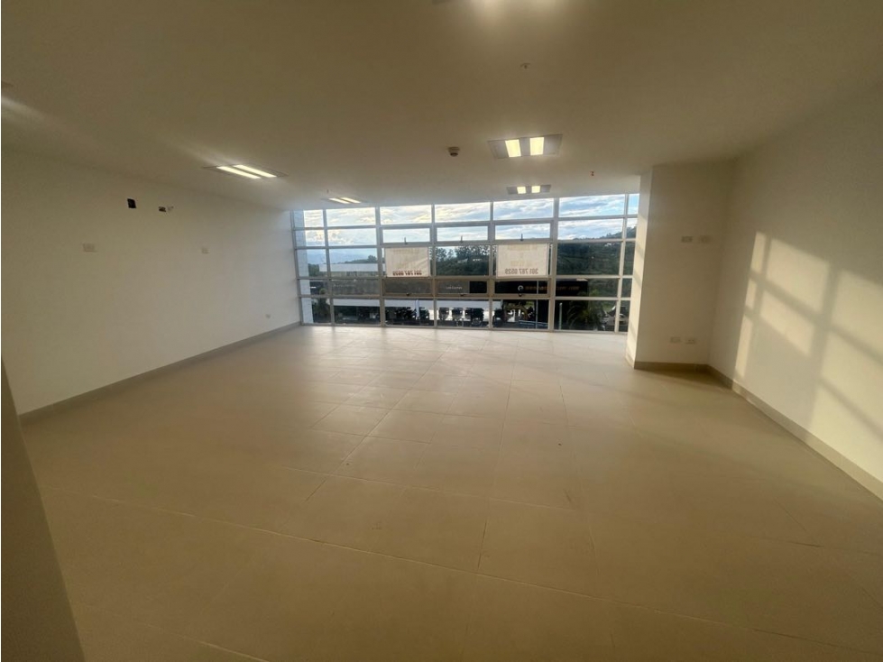 RENTA CONSULTORIO PEREIRA CLÍNICA CENTRAL DEL EJE — foto 2