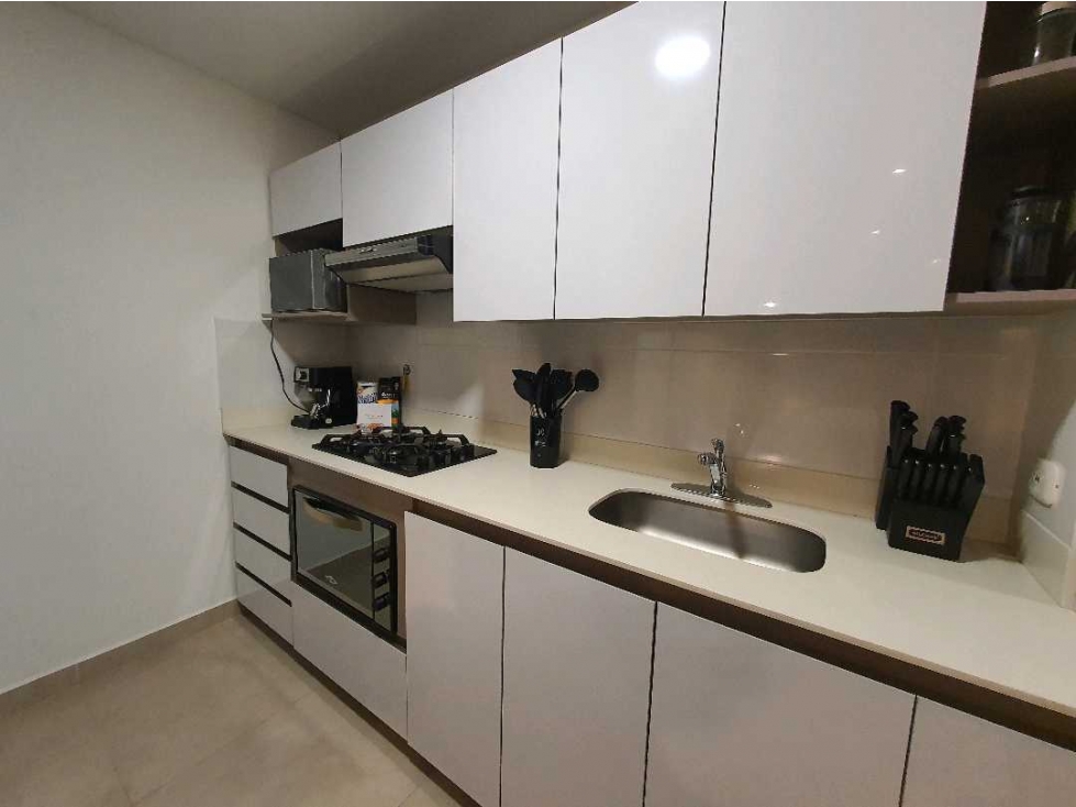 RENTA DE APARTAMENTO AMOBLADO EN CASTROPOL, EL POBLADO. — foto 6
