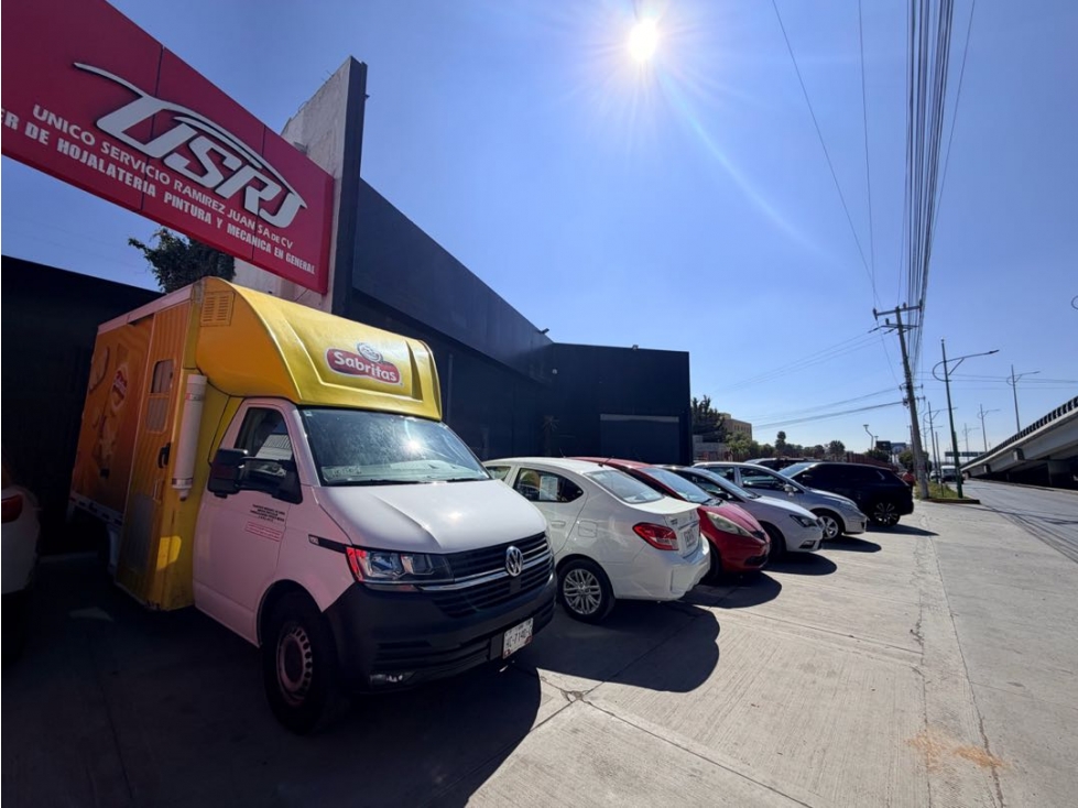 Renta Bodega Comercial sobre Blvd. Colosio frente a Intermédica — foto 3