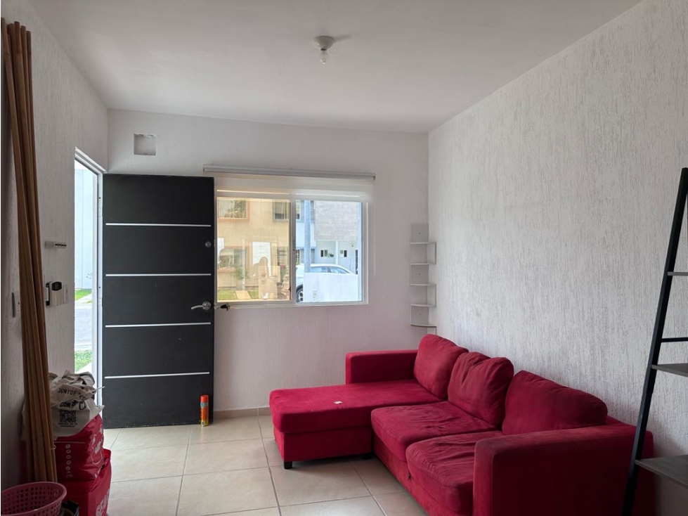 Renta de casa amueblada en Jardines del sur 4