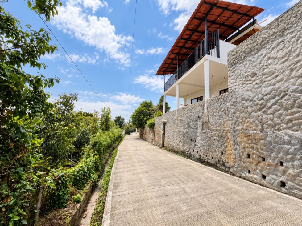 RENTA DE CASA AMUEBLADA Y CON AMPLIO JARDIN | PIPIOLTEPEC VDB - 4