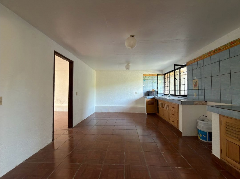 RENTA DE CASA CON JARDIN I AVANDARO — foto 5