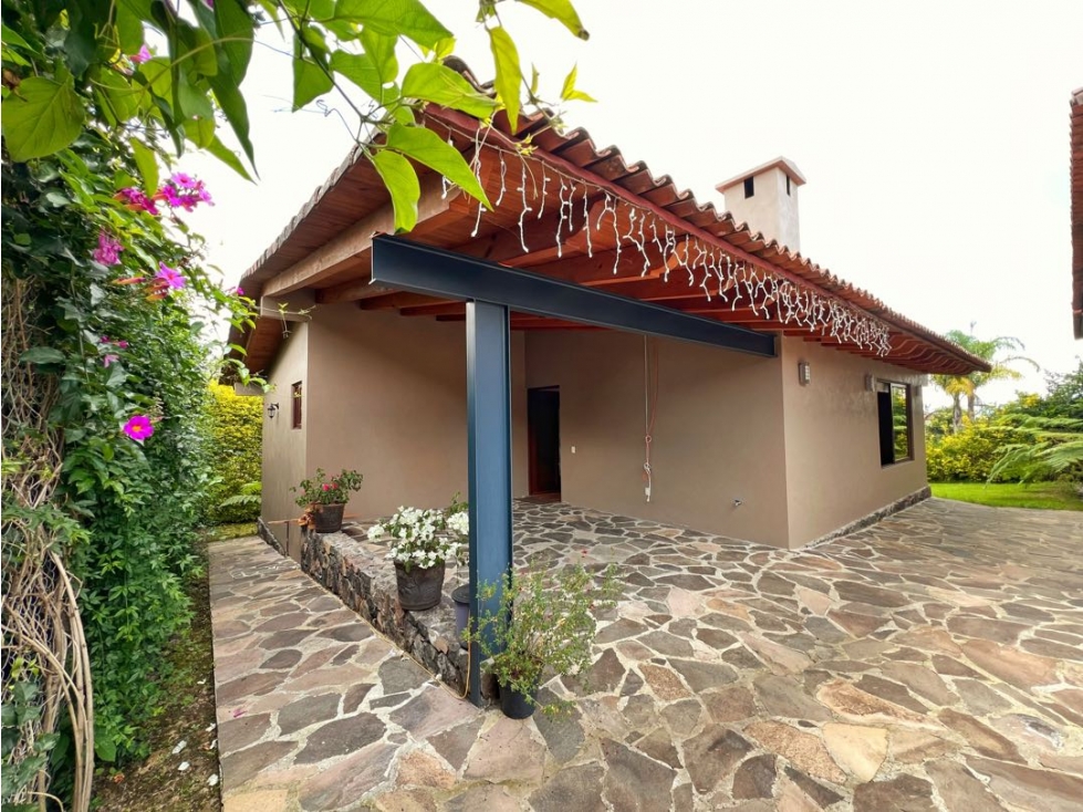 RENTA DE CASA CON JARDÍN I AMUEBLADA I CERRO GORDO — foto 5