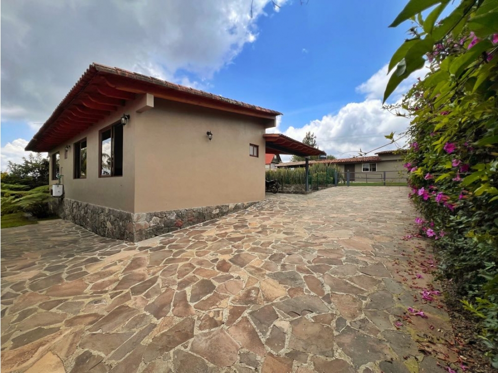 RENTA DE CASA CON JARDÍN I AMUEBLADA I CERRO GORDO — foto 6