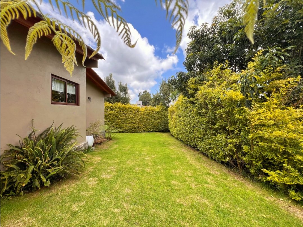 RENTA DE CASA CON JARDÍN I AMUEBLADA I CERRO GORDO — foto 3