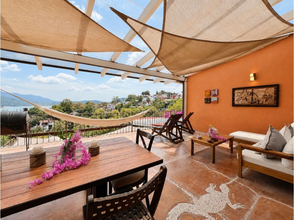 RENTA DE CASA CON TERRAZA Y VISTA AL LAGO | VALLE DE BRAVO CENTRO — foto 6