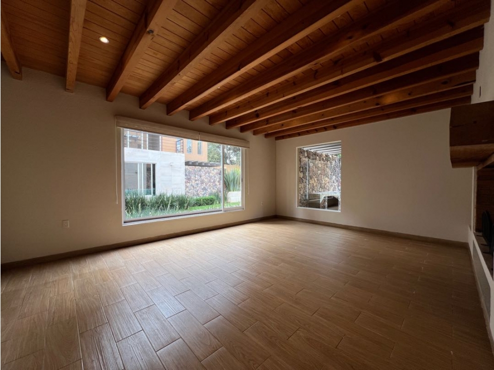 RENTA DE CASA EN CONDOMINIO CON JACUZZY, TERRAZA Y JARDIN | AVANDARO - 5