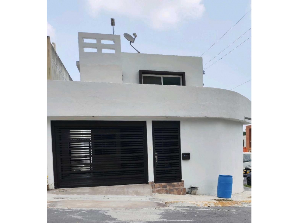 CASA EN RENTA ESQUINA COL BOSQUES DEL REY GUADALUPE - 1
