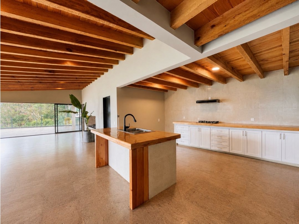 RENTA DE CASA EN FRACCIONAMIENTO CON JARDIN Y VISTAS | AVANDARO — foto 4