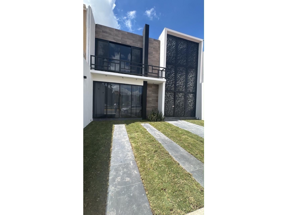 Renta de casa en Puerta de Hierro - 1