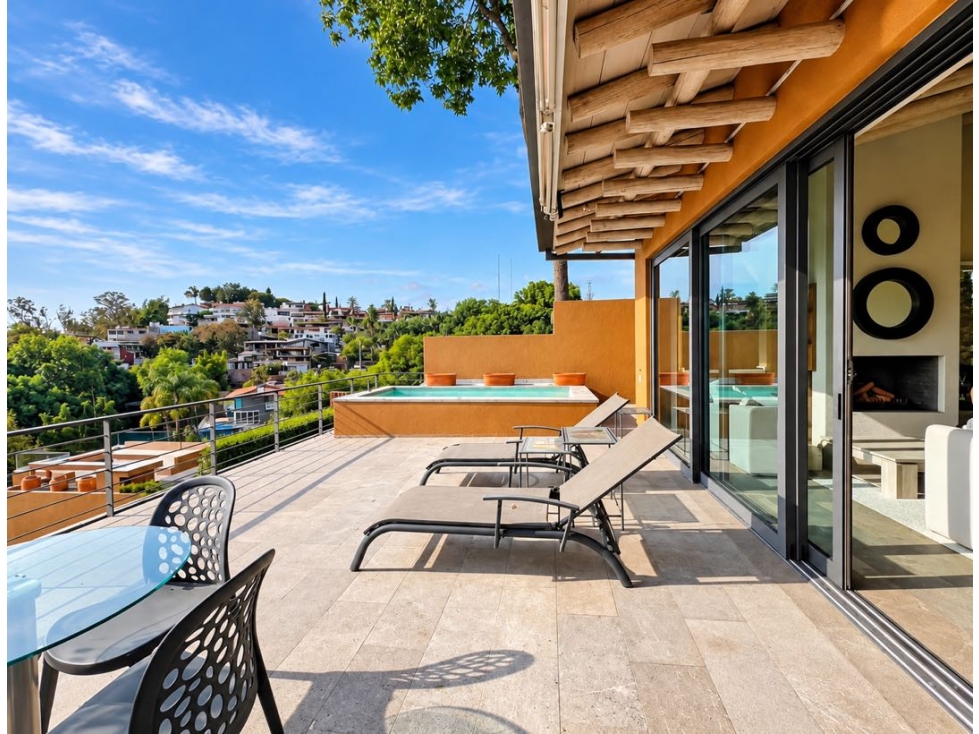 RENTA DE CASA | TERRAZA CON JACUZZI Y VISTA | VALLE DE BRAVO — foto 3