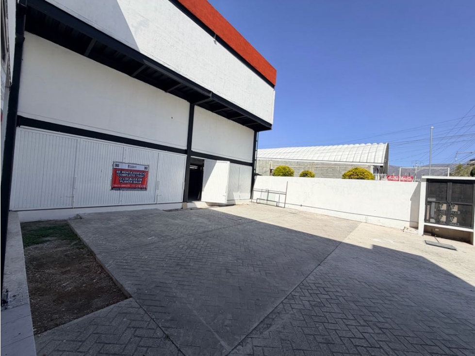 Renta Edificio Completo o Locales Blvd Everardo Márquez Pachuca - 3