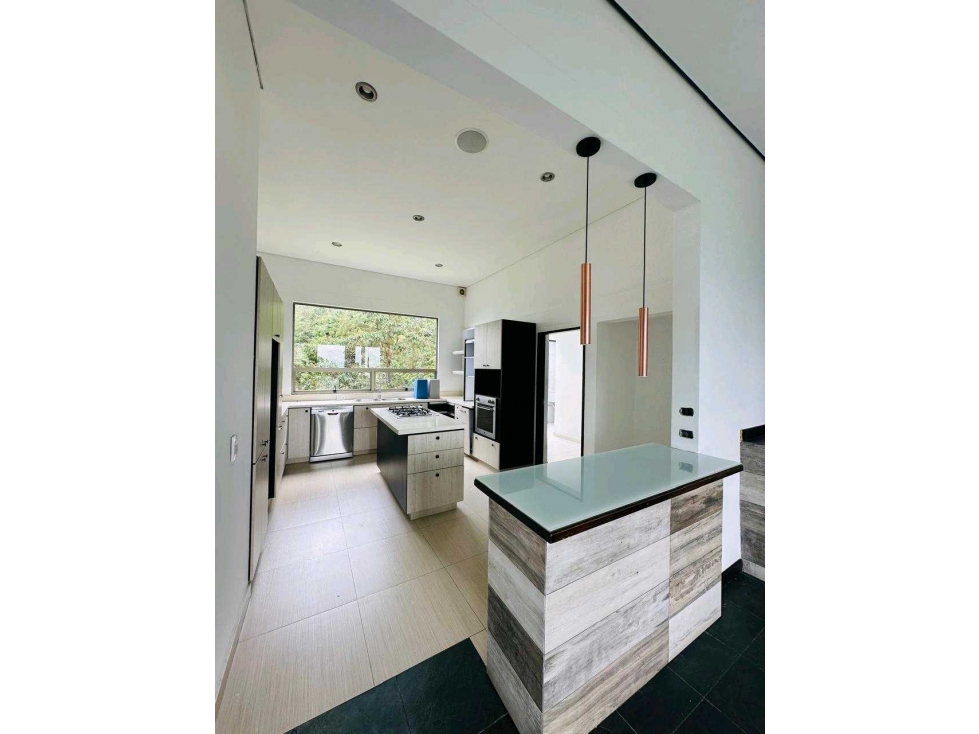 Renta hermosa casa semi amoblada Alto Las Palmas — foto 3