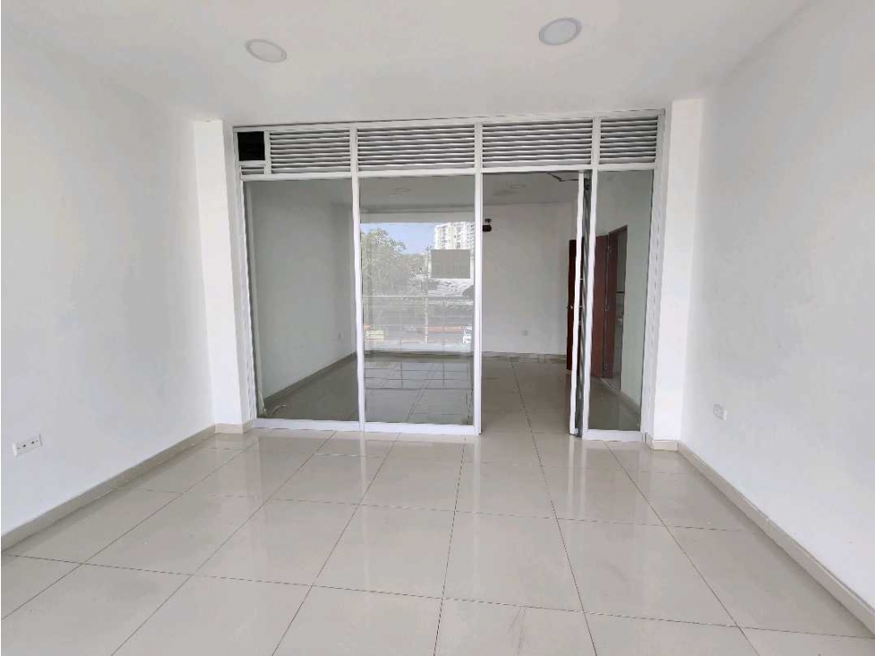 Renta Local Comercial — foto 2