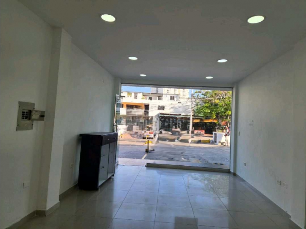 Renta Local Comercial Vitrina — foto 6