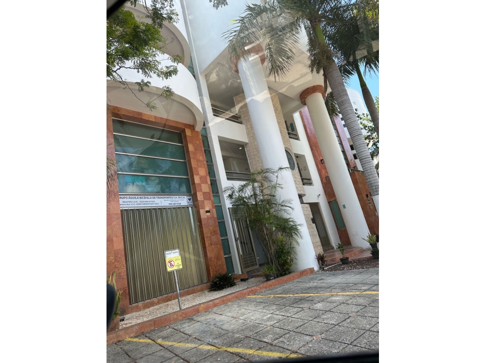 Renta oficina av Nichupte 110mt $30000