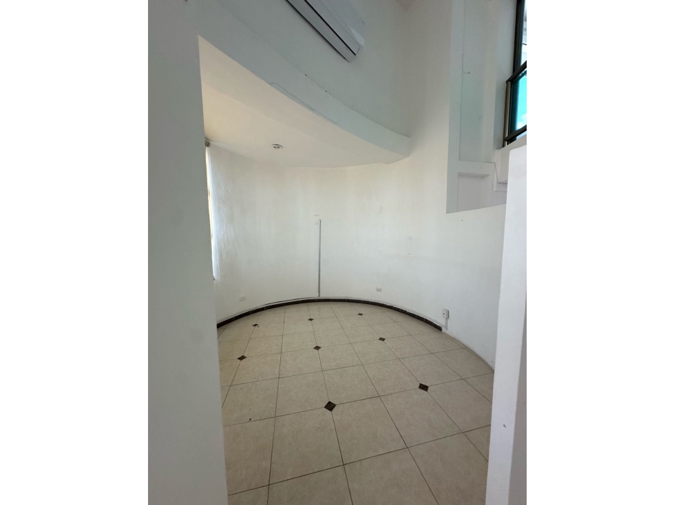 Renta oficina av Nichupte 110mt $30000 — foto 3