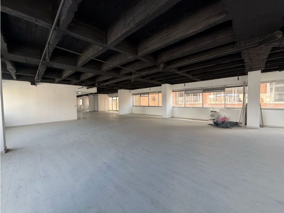 Renta oficina edificio ION 73 — foto 6