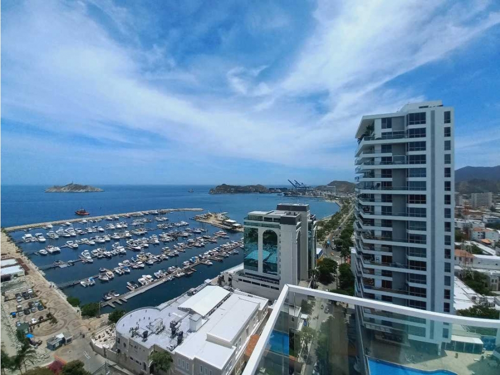 Apartasuite renta mensual/días dos cuadras de la Marina Internacional