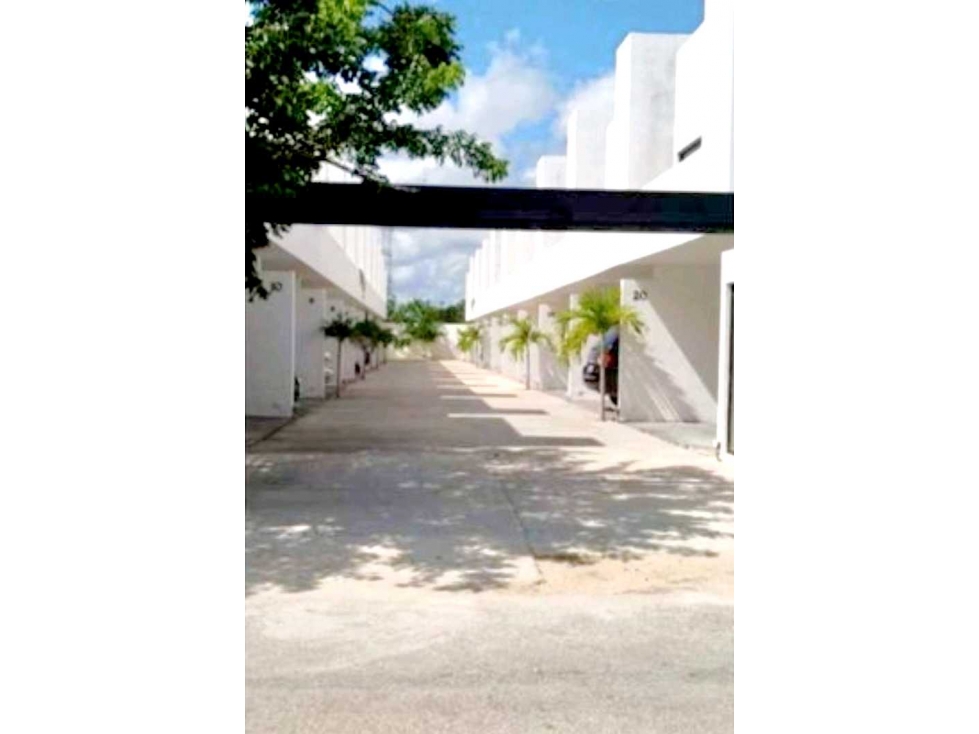 VENTA DE TOWNHOUSE EN TEMOZON NORTE