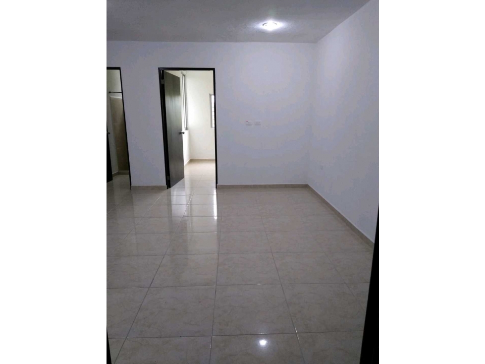 RENTA-Departamento 1er. Nivel en Renta Tres Recamaras Dos Baños - 4