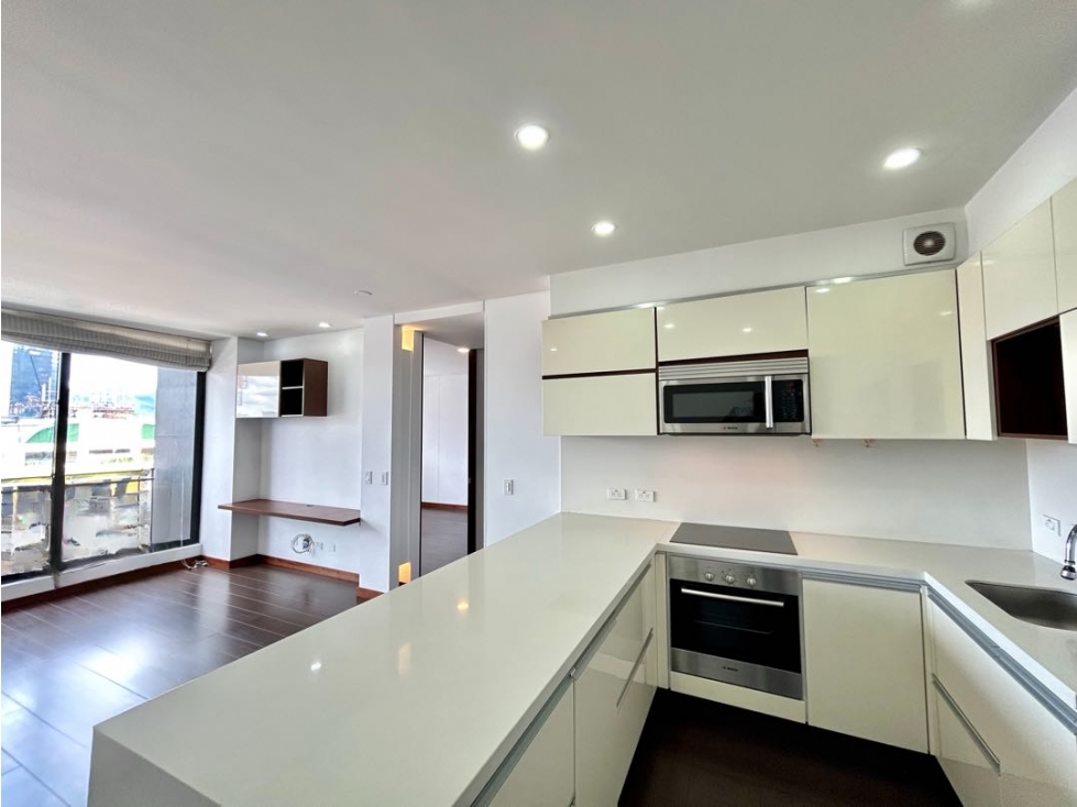 RENTAMOS MODERNO APTO EN CHICO NORTE-BALCÓN-ESPECTACULAR EDIFICIO — foto 3