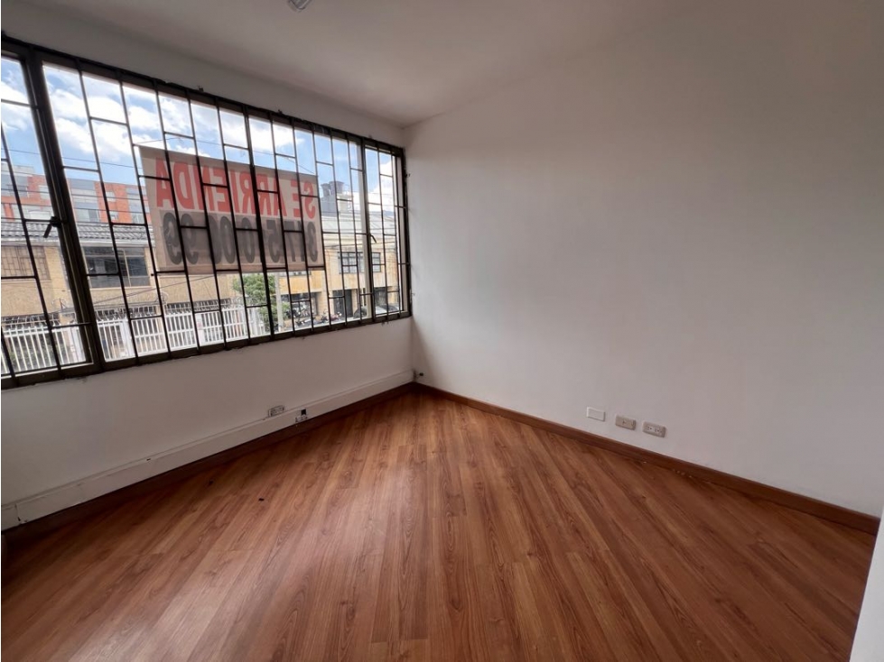 RENTAMOS OFICINAS REMODELADAS EN LA CASTELLANA — foto 3