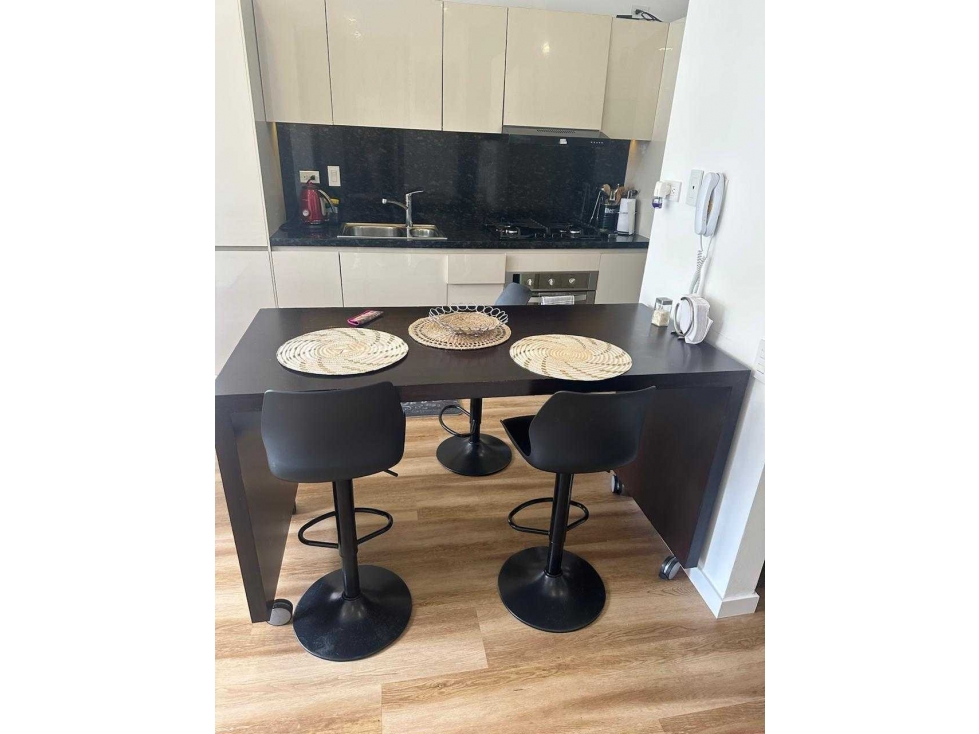 *RENTO ESTUPENDO APARTAMENTO AMOBLADO EN CHICO RESERVADO * — foto 2