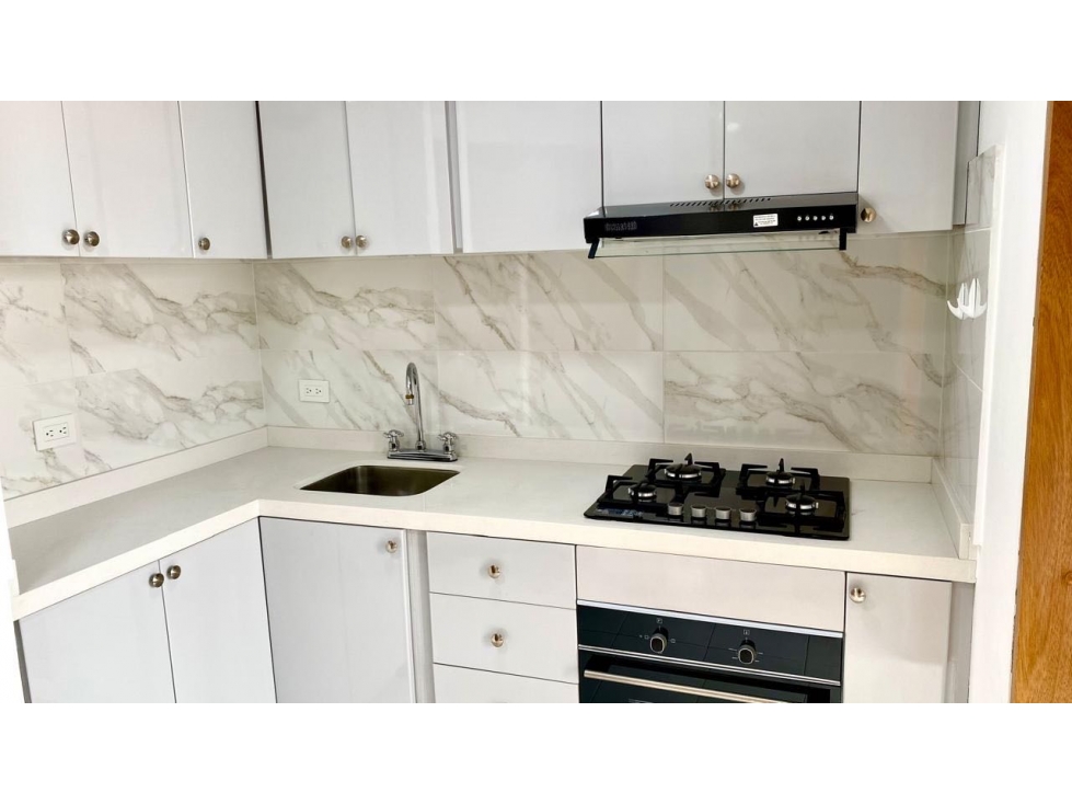 Rento apartamento duplex con terraza en Chico