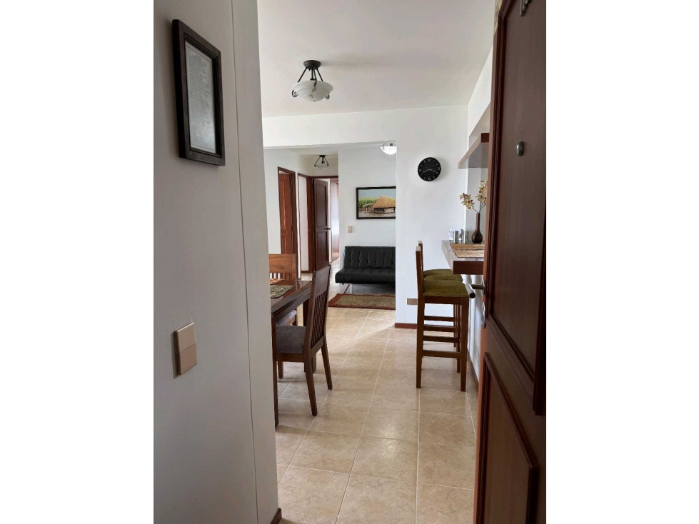 RENTO HERMOSO AMPLIO APARTAMENTO FRENTE CC SANTAFE MEDELLIN POBLADO — foto 2