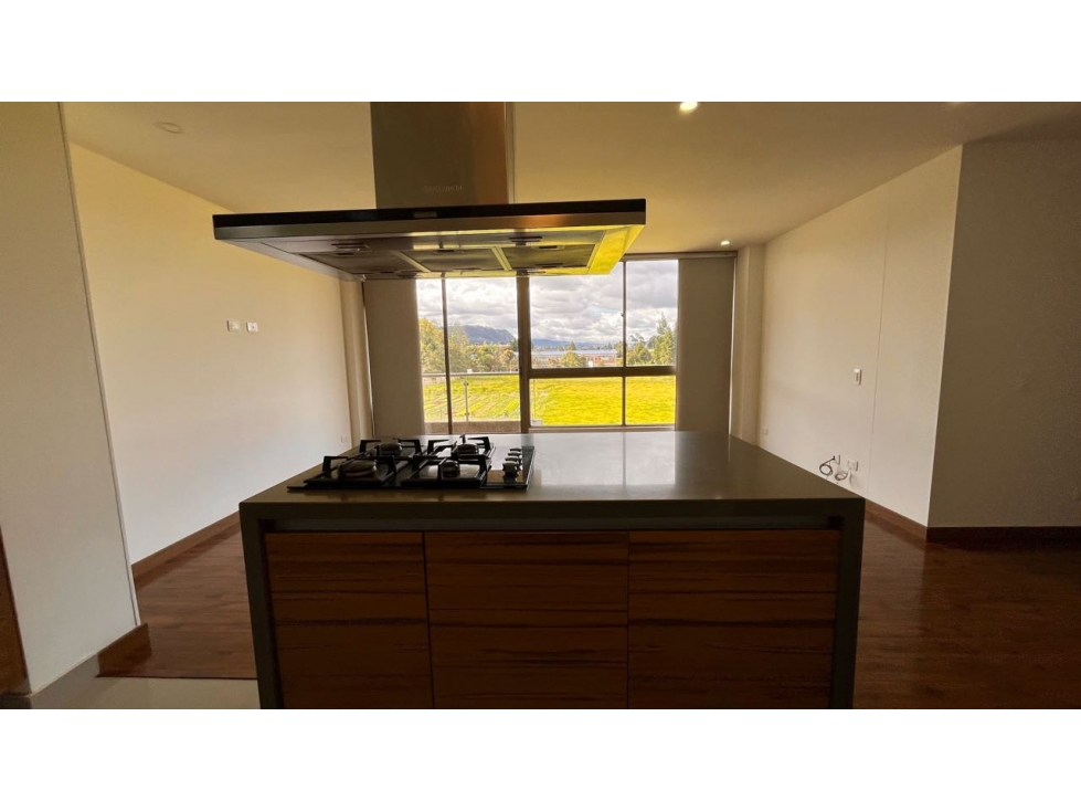 Vendo lindo apartamento milla de oro club house. Dos garajes — foto 3