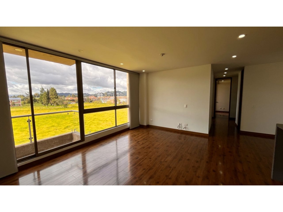 Vendo lindo apartamento milla de oro club house. Dos garajes — foto 4