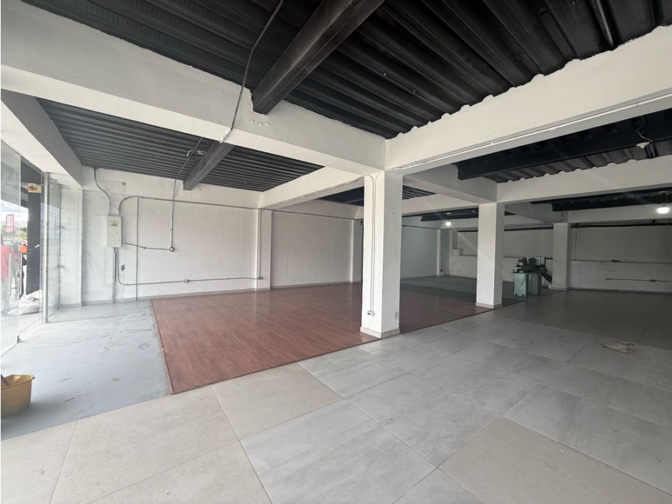 RENTO LOCAL 190 M2 VARIANTE COTA - 2