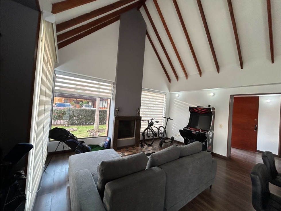 Vendo casa de un piso con amplia zona verde. Conjunto Exclusivo — foto 5