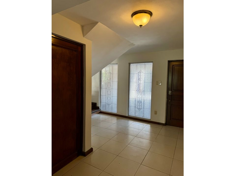 Casa en Venta con amplio jardín y terreno, Republica Saltillo — foto 4