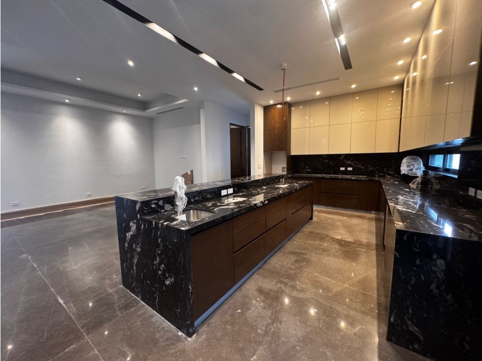 Casa en Venta en Sierra Alta lujosa con increíbles vistas — foto 3