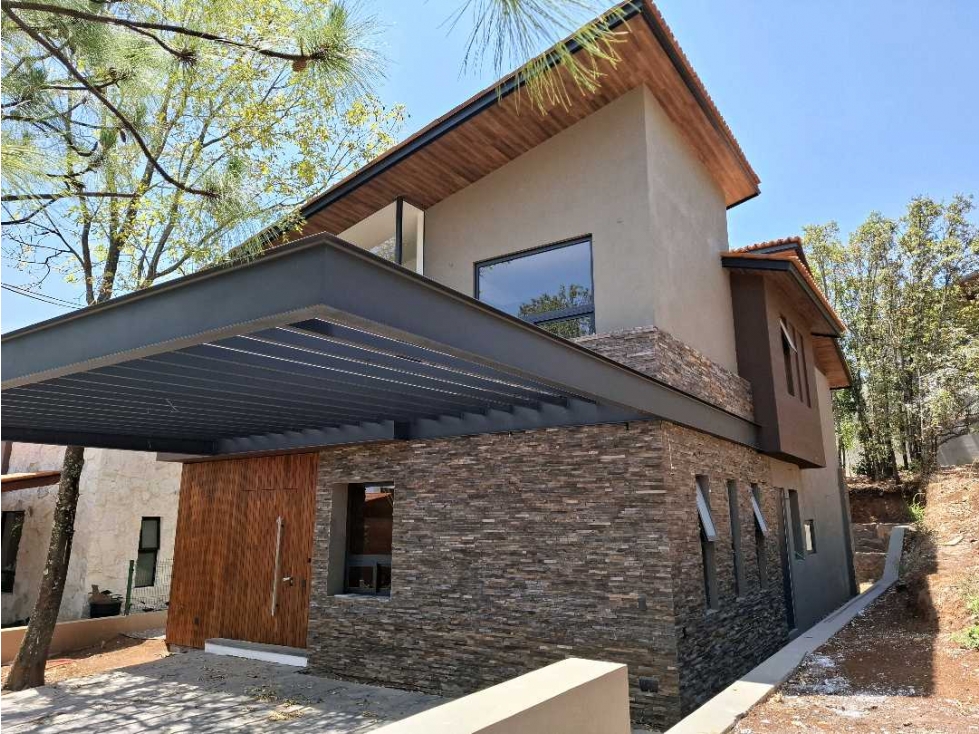 RESIDENCIA EN CAMPO DE GOLF ALTOZANO MORELIA