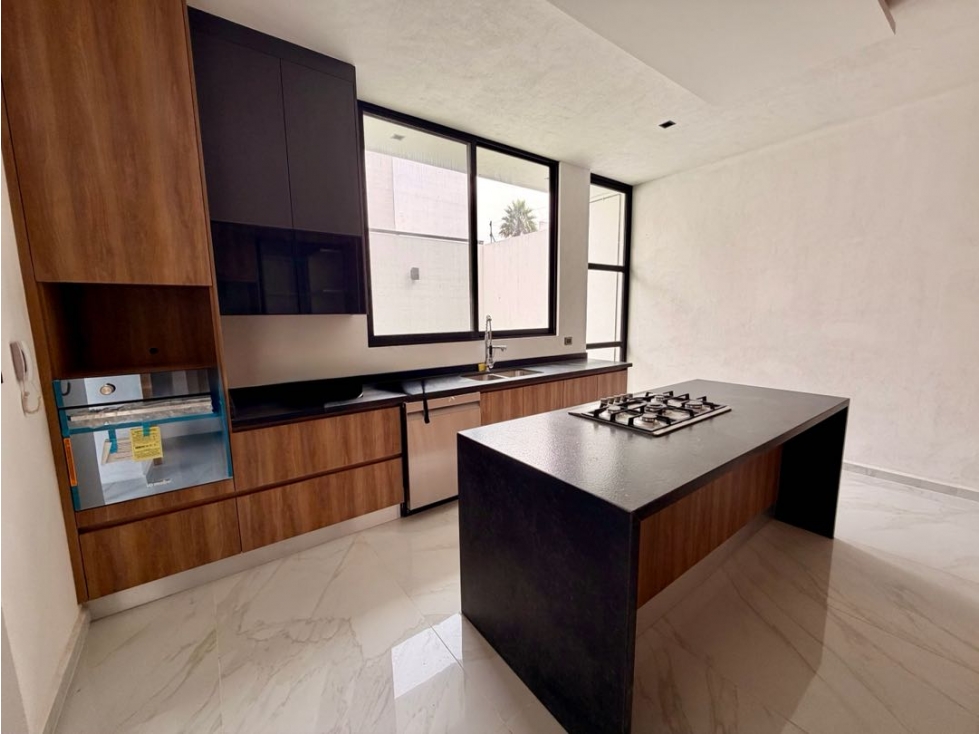 Residencia en venta con excelente altura y finos acabados en Lomas 1 — foto 4