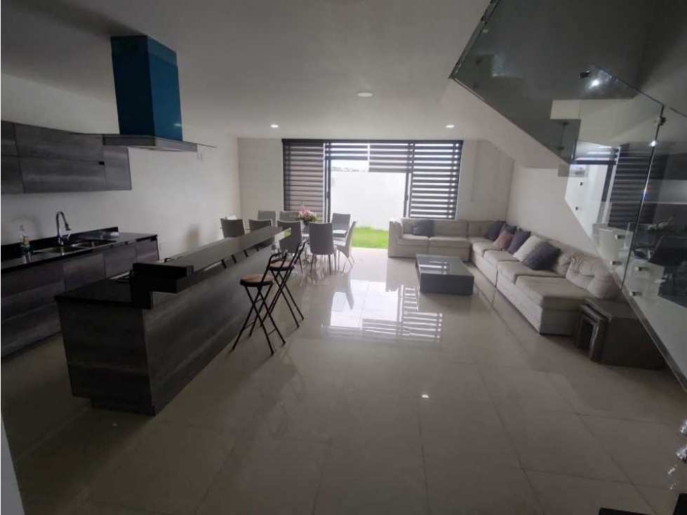 RESIDENCIA NUEVA EN VALLE IMPERIAL, COTO PRIVADO JUSTO EN LA ENTRADA — foto 3
