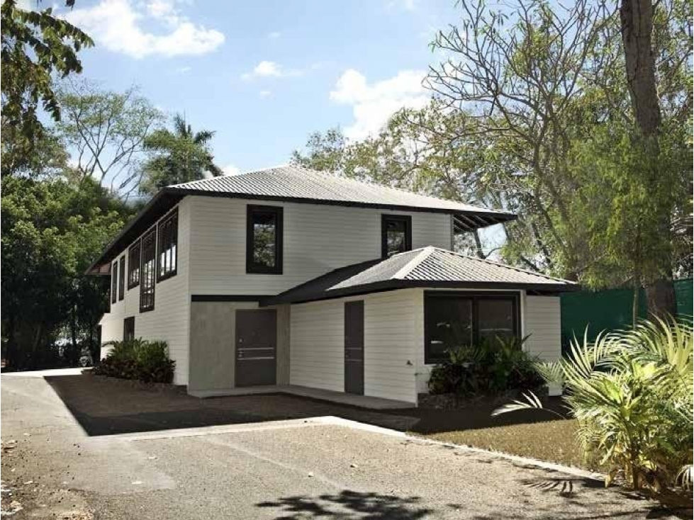 Venta de Casa con terraza abierta en Ancón, Cuidad de Panamá