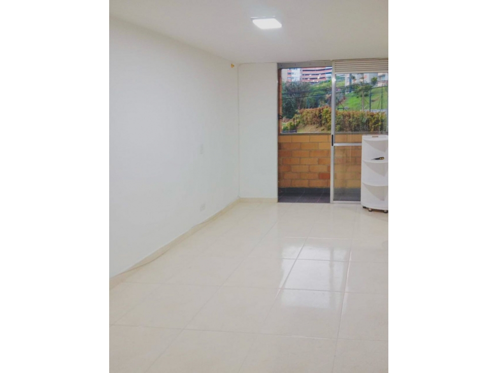 Venta | Apartamento en Robledo Pajarito | 3 habs — foto 2