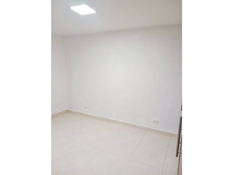 Venta | Apartamento en Robledo Pajarito | 3 habs — foto 4