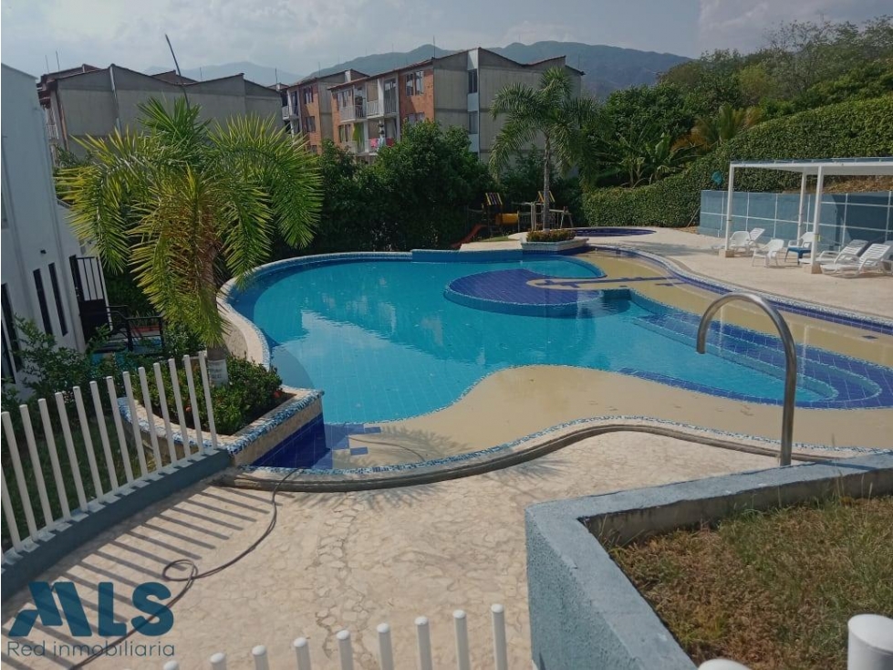 Rodéate de verde y aire puro.(MLS#245122) - 4