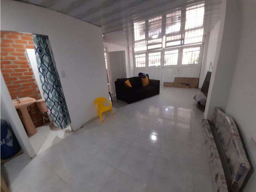 Casa de dos pisos con plancha en venta - Rozo Palmira Valle Colombia — foto 3