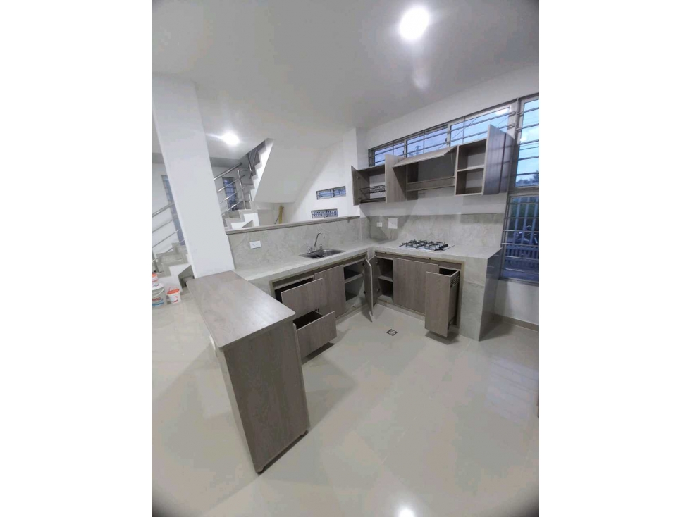Casa en venta en barrio Urbina — foto 2