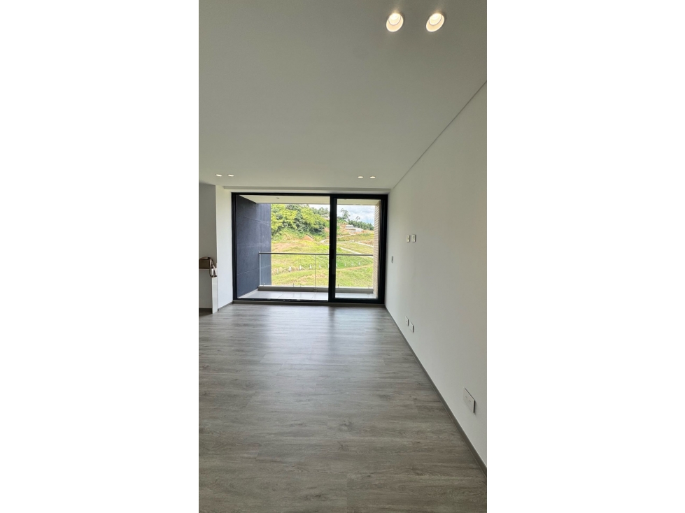SC SE RENTA APARTAMENTO EN PINARES — foto 3
