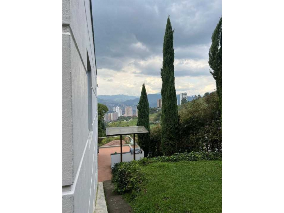 Sabaneta te espera / Casa De Lujo a $2.3MM En La Doctora — foto 3