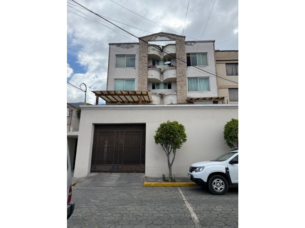 San Bernardo departamento 3 habitaciones + parqueadero