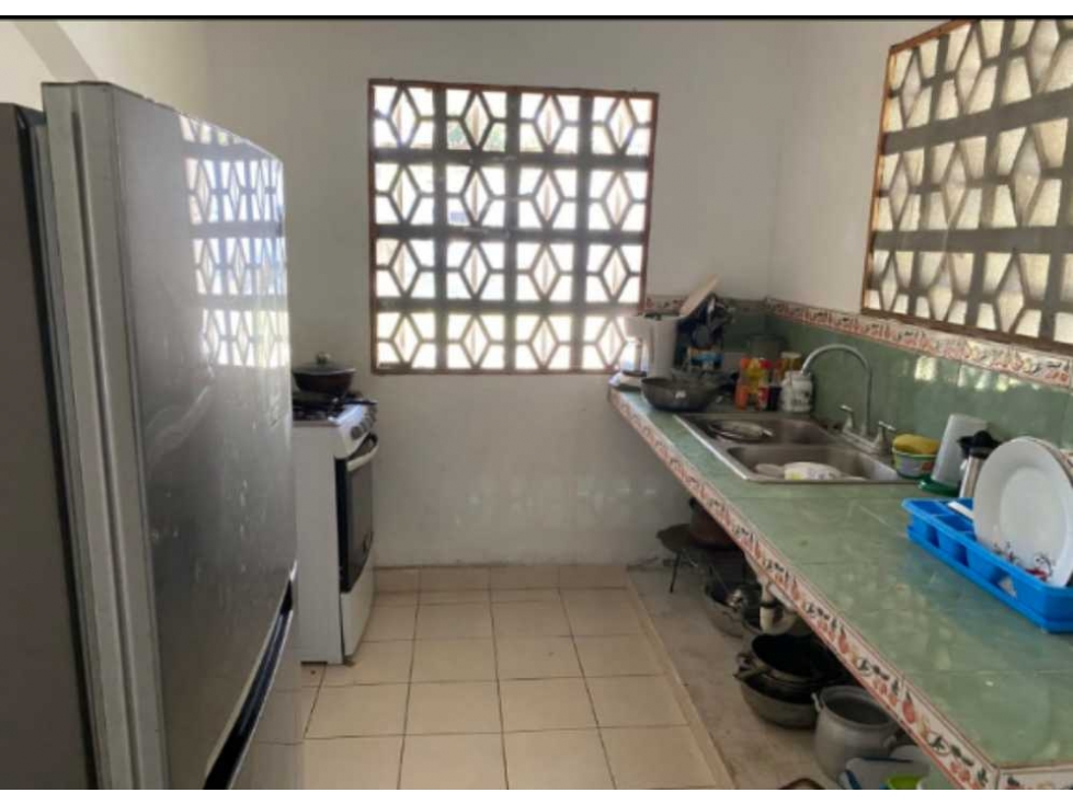VENDO CASA EN RESIDENCIAL Y GALARA DE FABRICA EN LAS UVAS 2R — foto 5